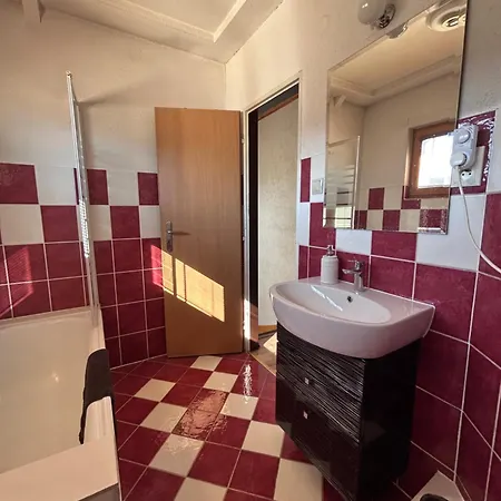 Appartement Kašná Hôrka V Blízkosti Jazera Tajch, Nová Baňa Nova Bana